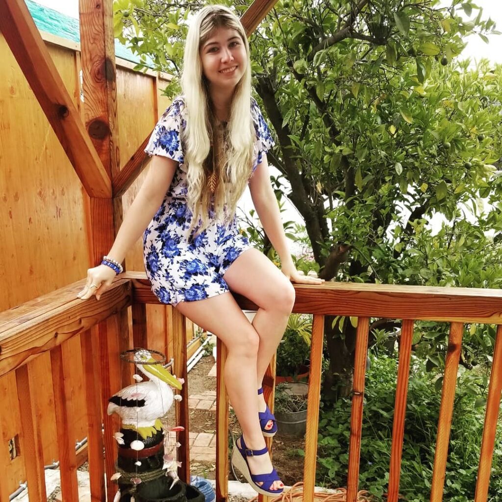 Michaela Carrozzo Feet (6 photos)