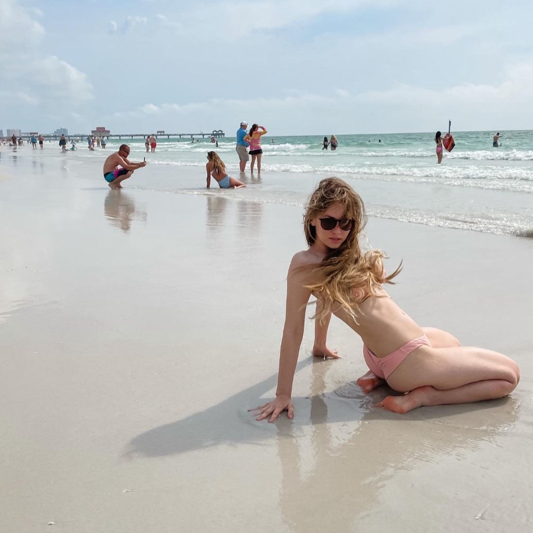 Vanessa V Johnston Feet