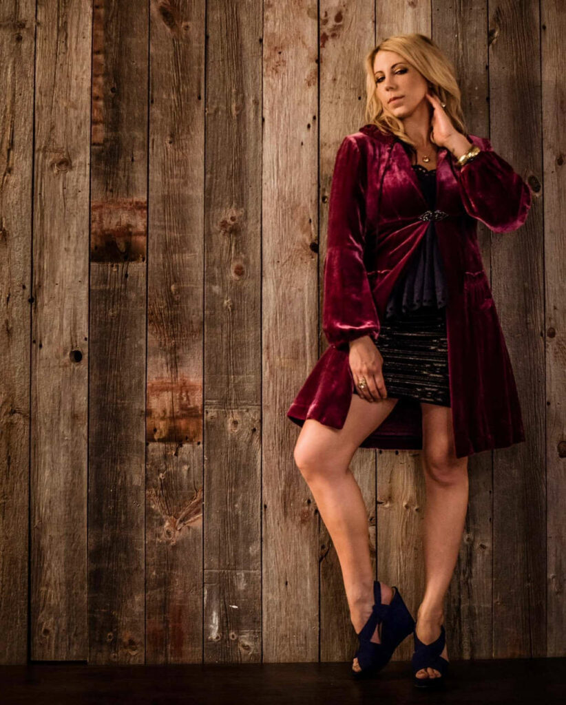 Elise Testone Feet (7 photos)