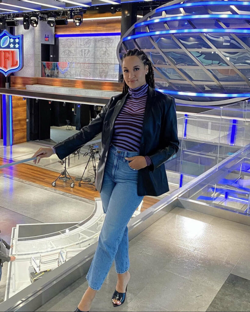 Kimberly Chexnayder Feet (5 photos)