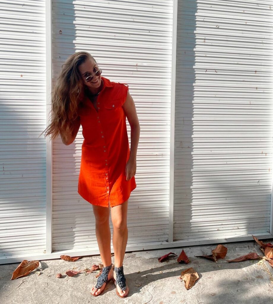 Juliana Boller Feet (6 images)