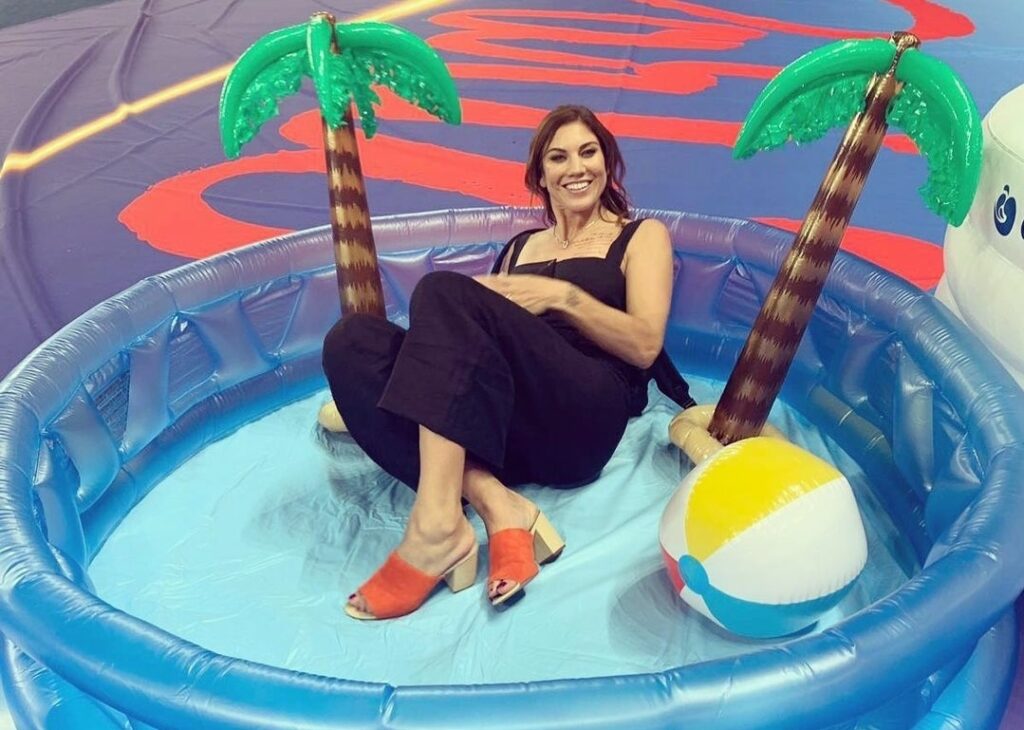 Hope Solo Feet (2 photos)