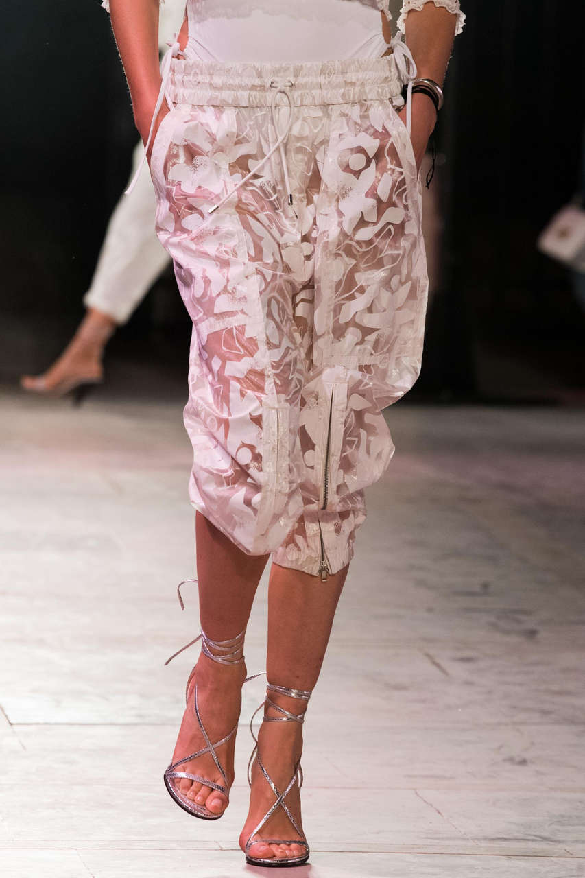 Rebecca Leigh Longendyke Feet