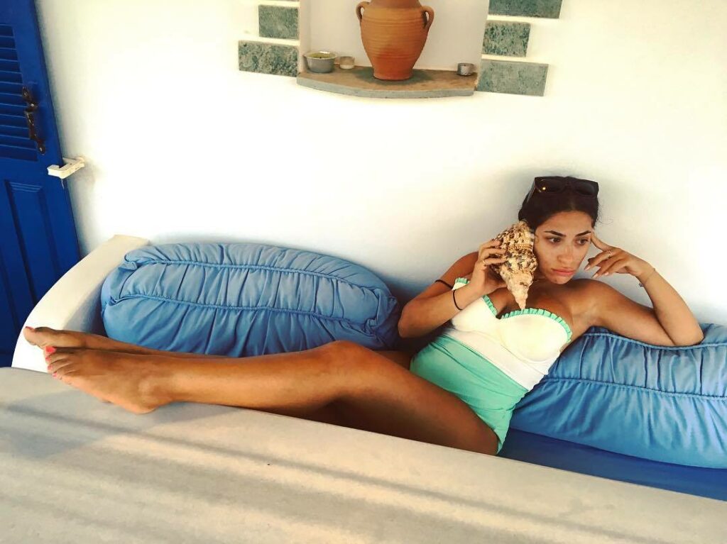 Marilia Haridimou Feet (5 photos)