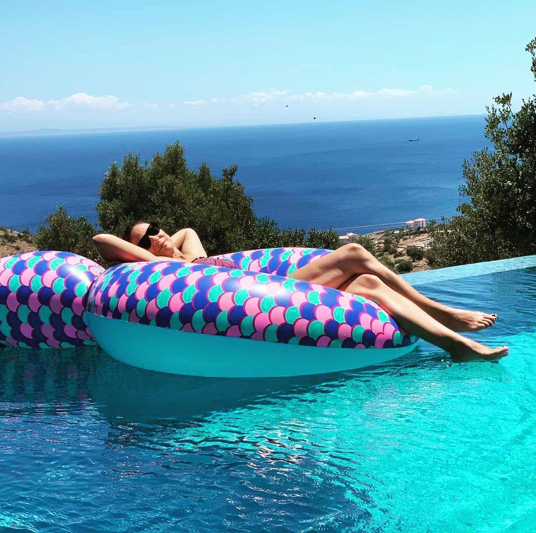 Emily Koliandri Feet