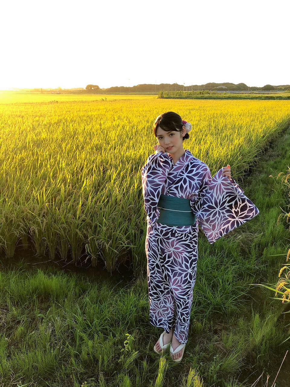 Sayumi Michishige Feet