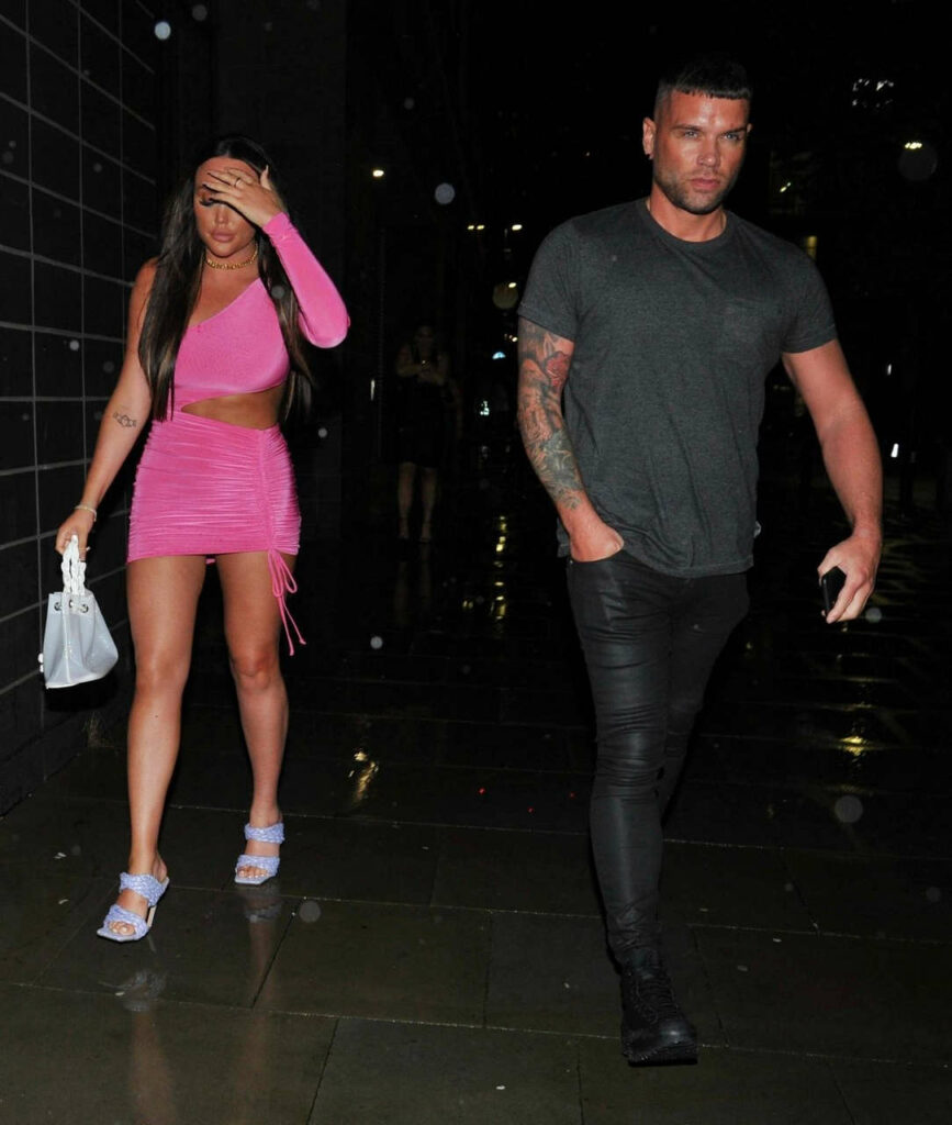 Charlotte Crosby Feet (9 pictures)