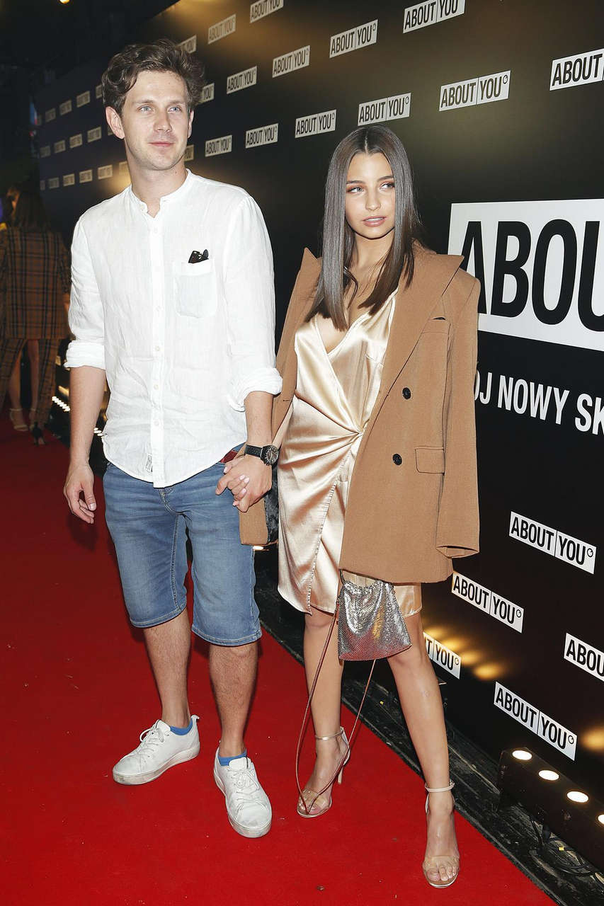 Julia Wieniawa Narkiewicz Feet