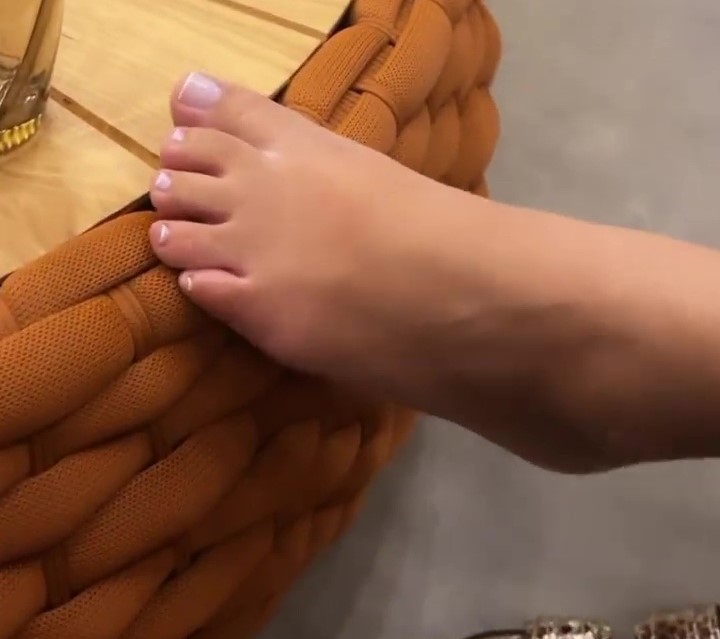 Ivy Moraes Feet