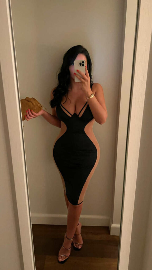 Selma Omari Feet (7 images)