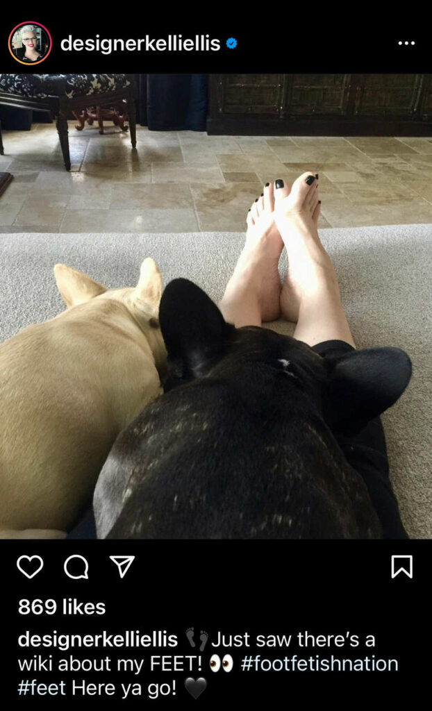 Kelli Ellis Feet (2 photos)