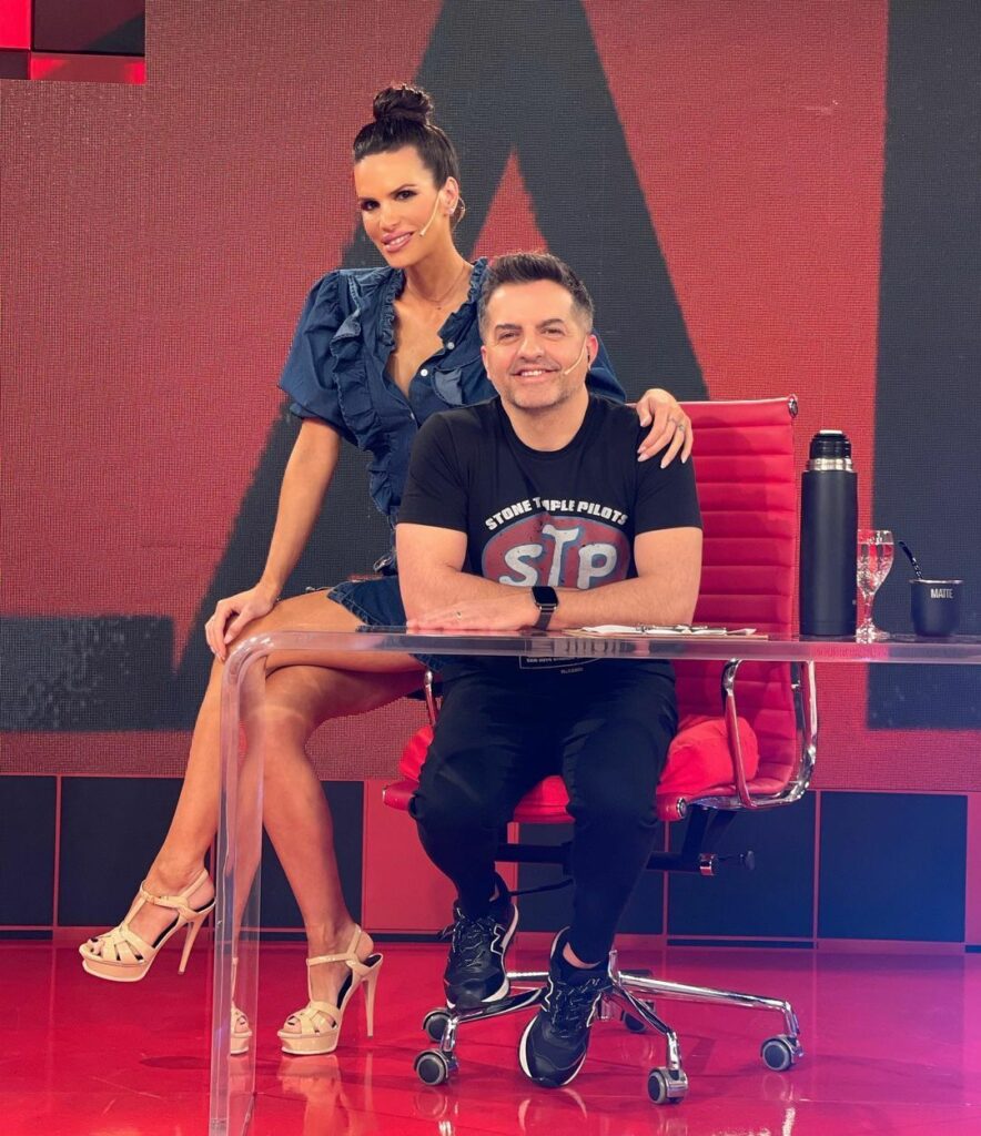Carolina Molinari Feet (3 photos)