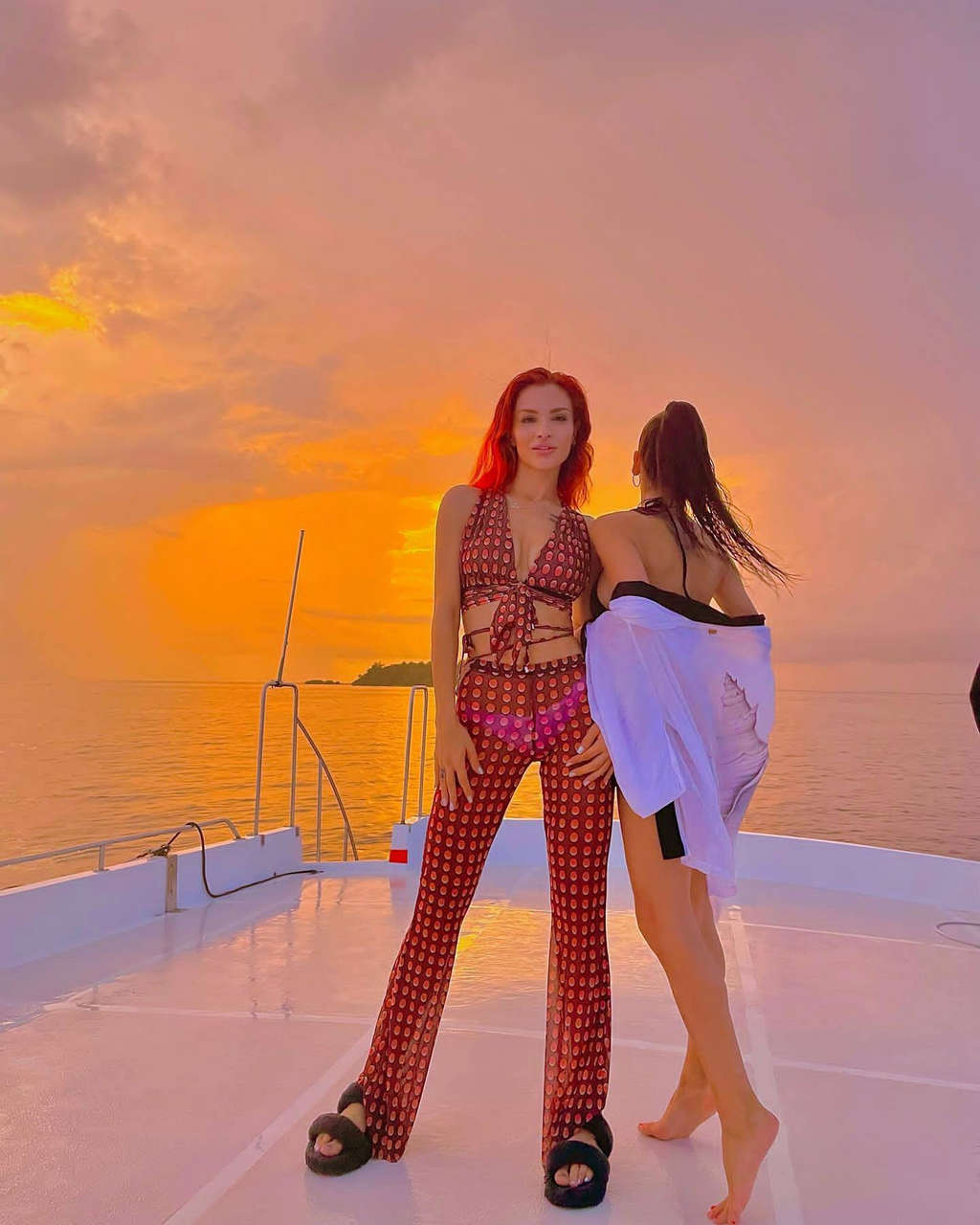 Feride Hilal Akin Feet