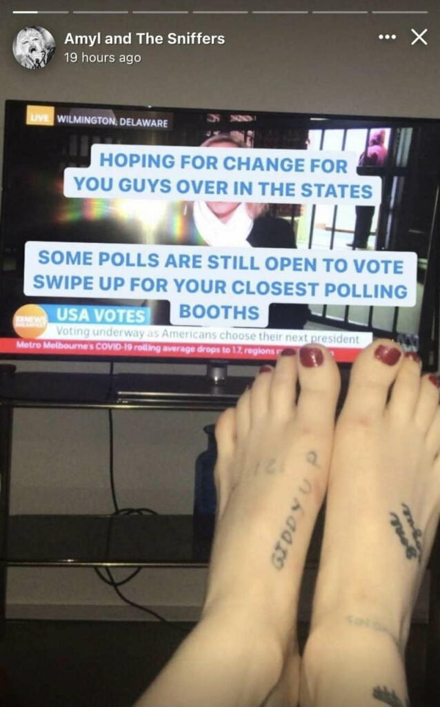 Amy Taylor Feet (8 images)