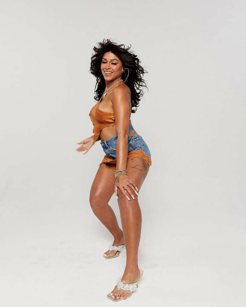 Princess Nokia Feet (4 photos)