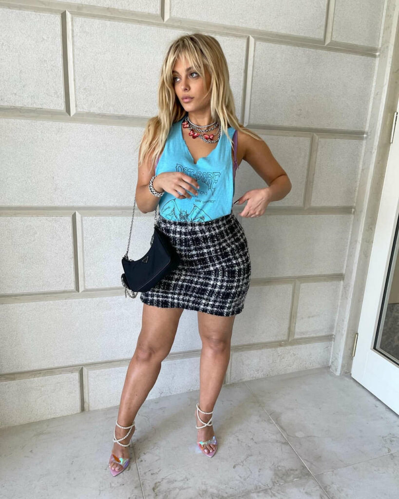 Bebe Rexha Feet (5 pics)
