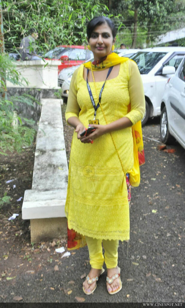 Maya Vishwanath Feet (4 photos)
