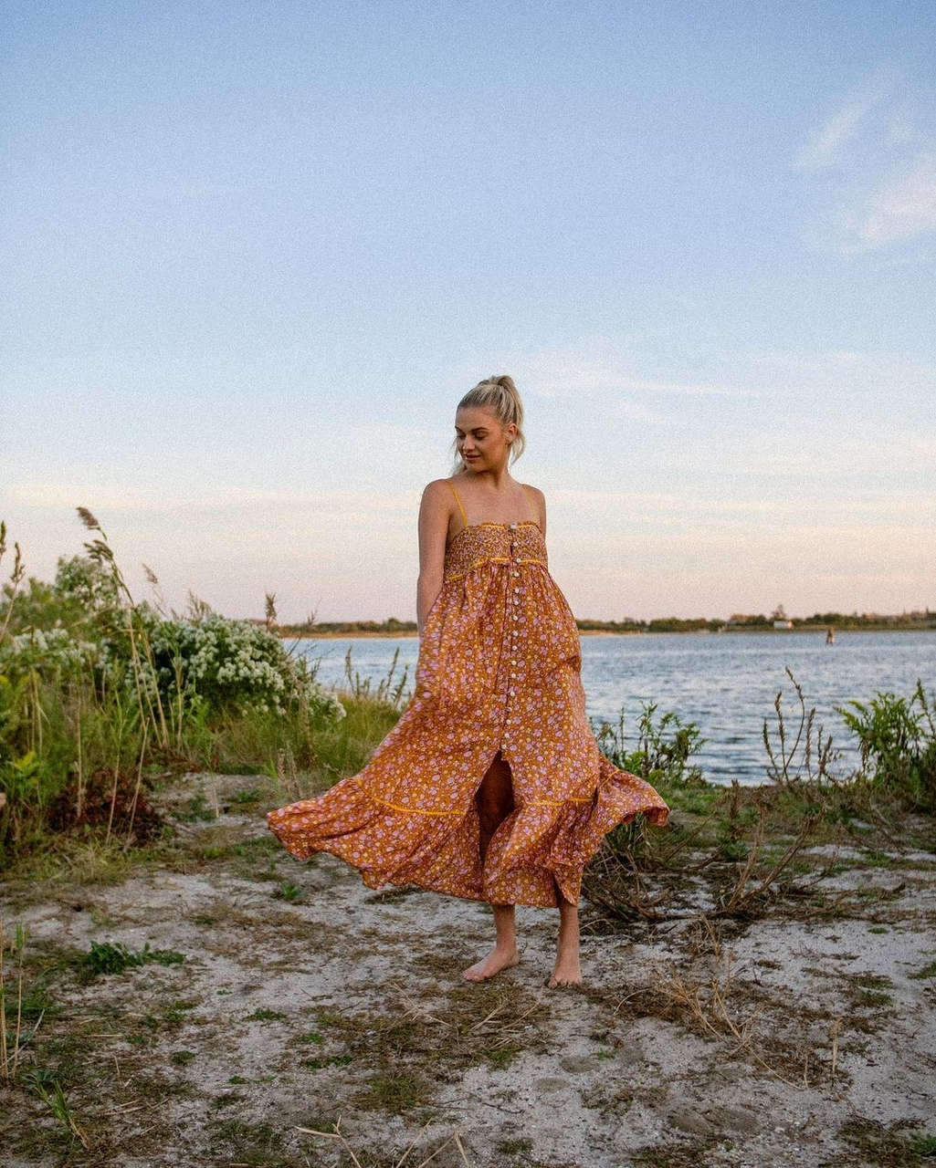 Kelsea Ballerini Feet