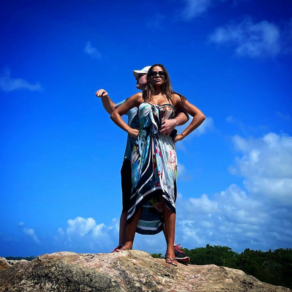 Dania Ramirez Feet (3 photos)