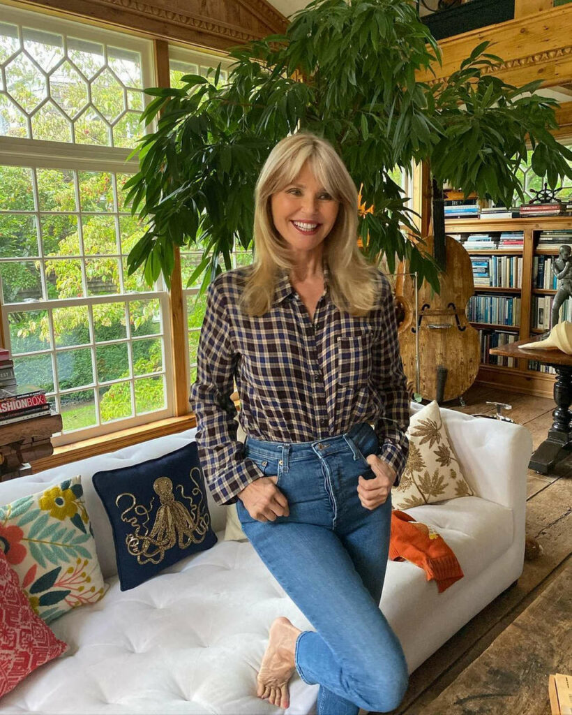 Christie Brinkley Feet (4 photos)