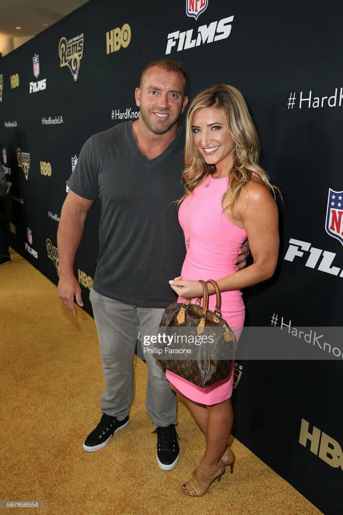 Cynthia Frelund Feet (4 images)