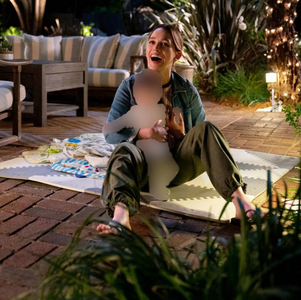 Victoria Pedretti Feet (6 photos)