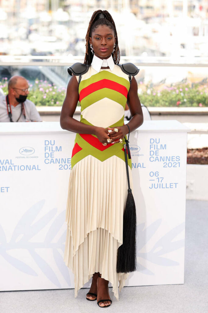 Jodie Turner Smith Feet (5 images)