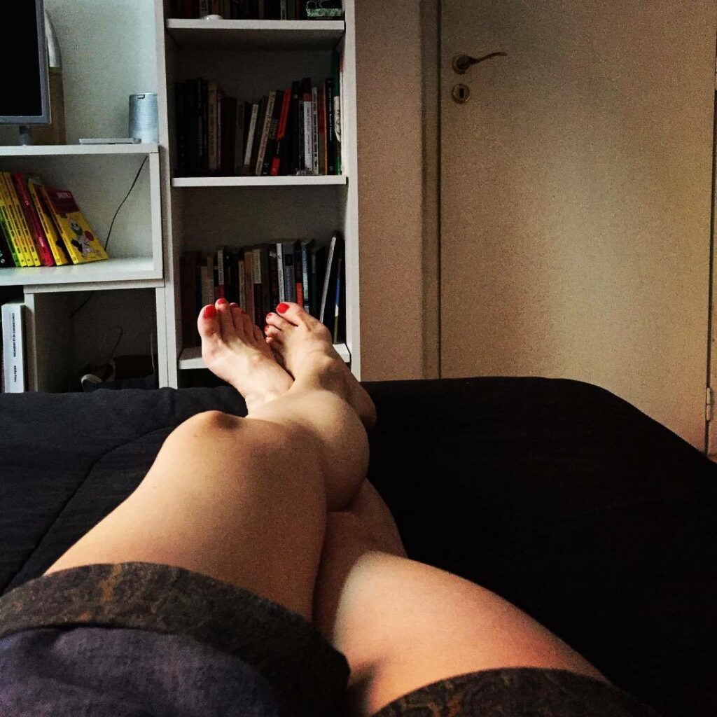 Ingrid Beck Feet (3 photos)