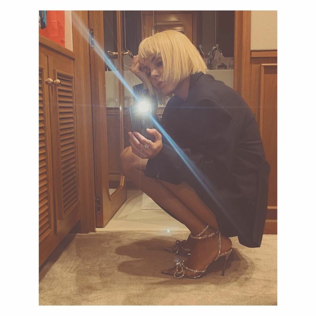 Tamta Feet (3 photos)