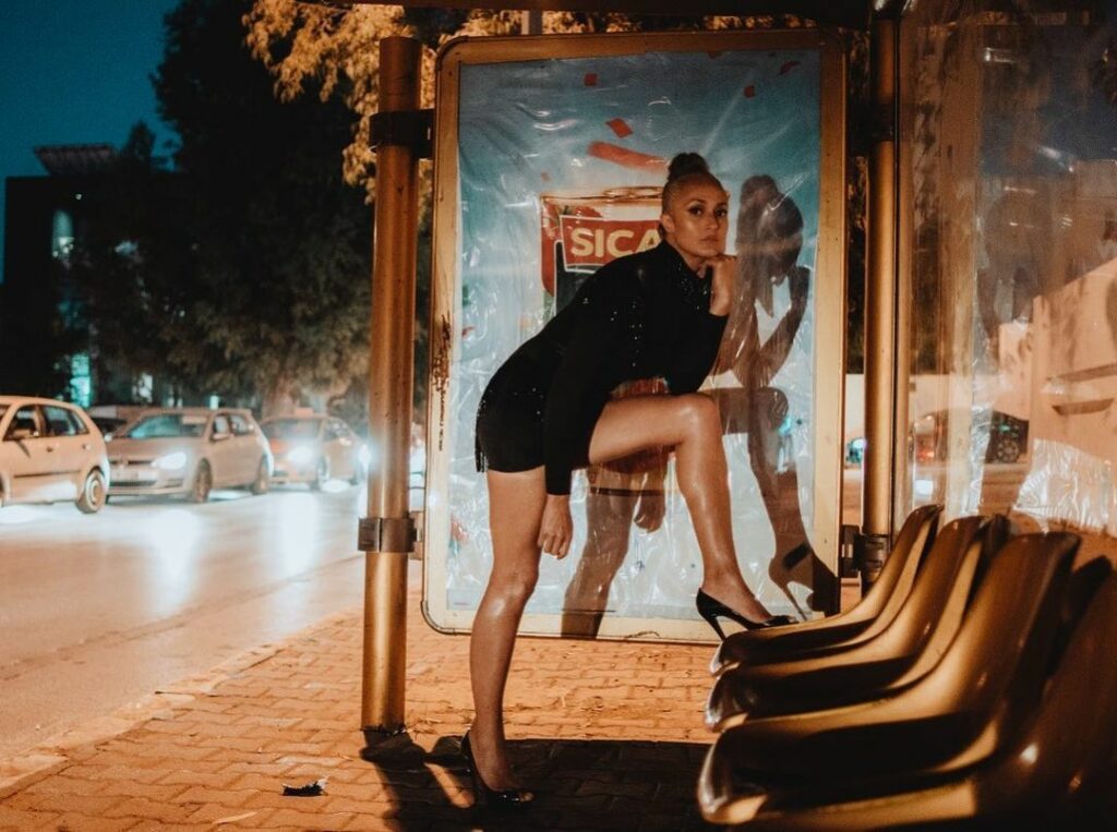 Nadia Boussetta Feet (4 photos)