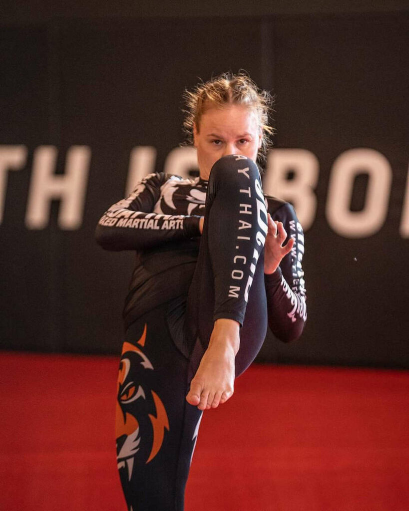 Valentina Shevchenko Feet (4 photos)