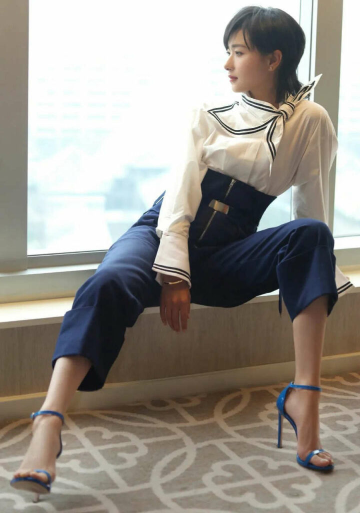 Regina Wan Feet (5 photos)