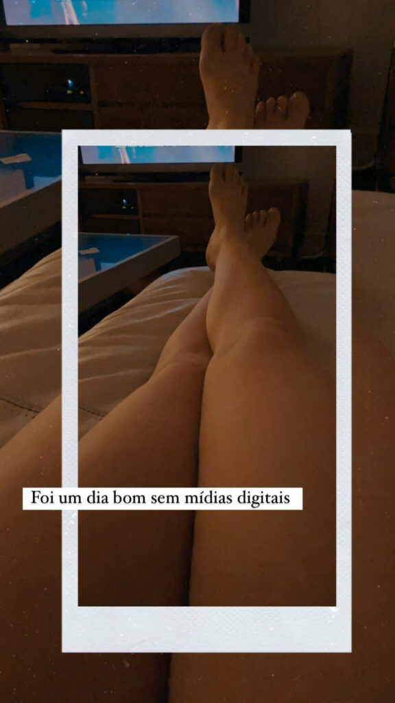 Carolina Kasting Feet (4 photos)