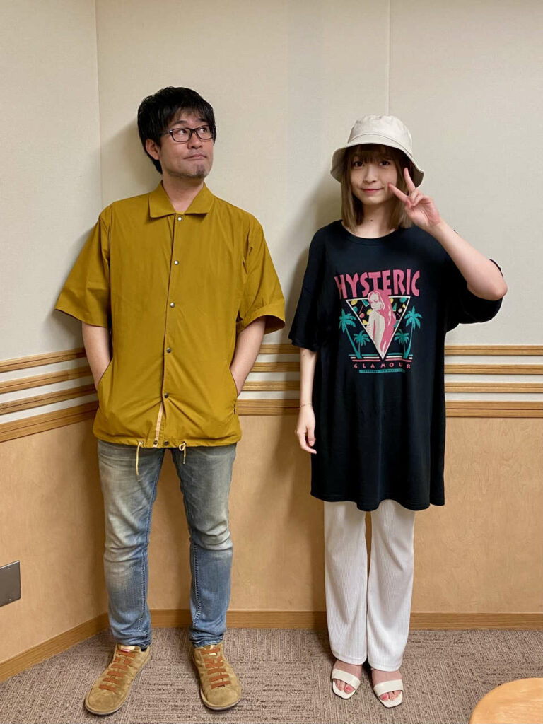Mayu Yoshioka Feet (2 photos)