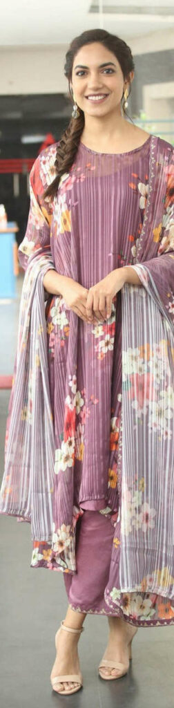 Ritu Varma Feet (4 photos)