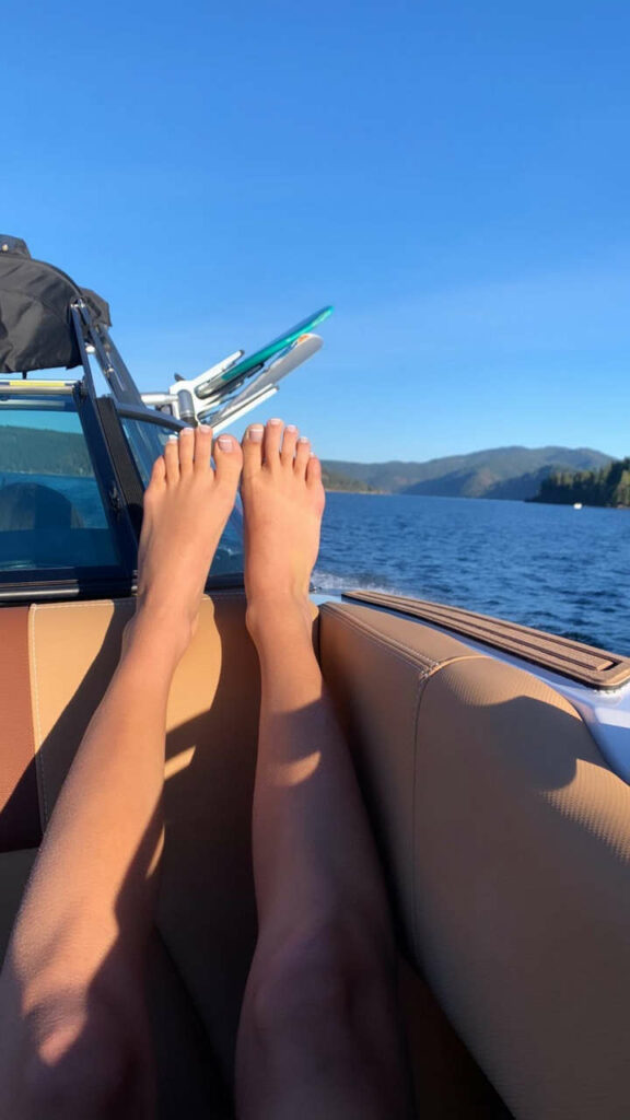 Elisha Herbert Feet (3 images)