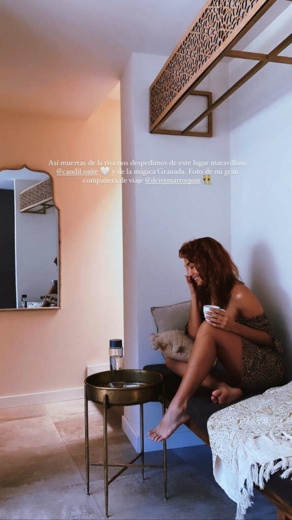 Majida Issa Feet (3 images)