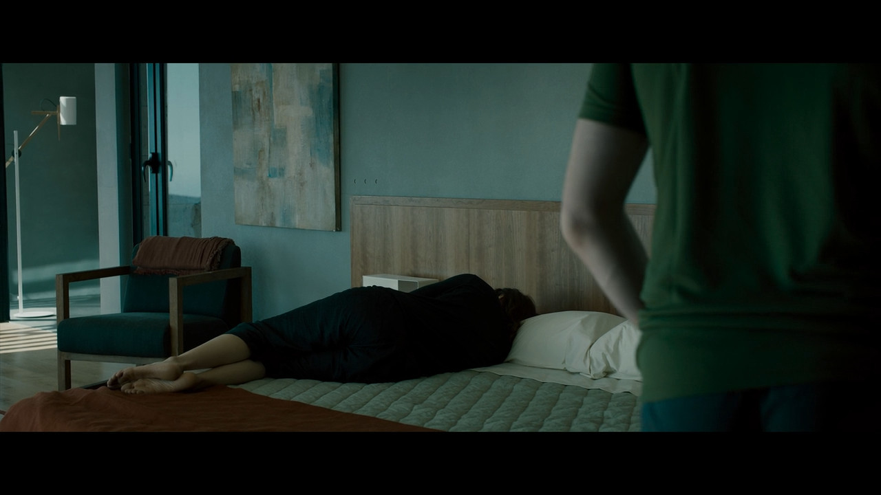 Taylor Schilling Feet