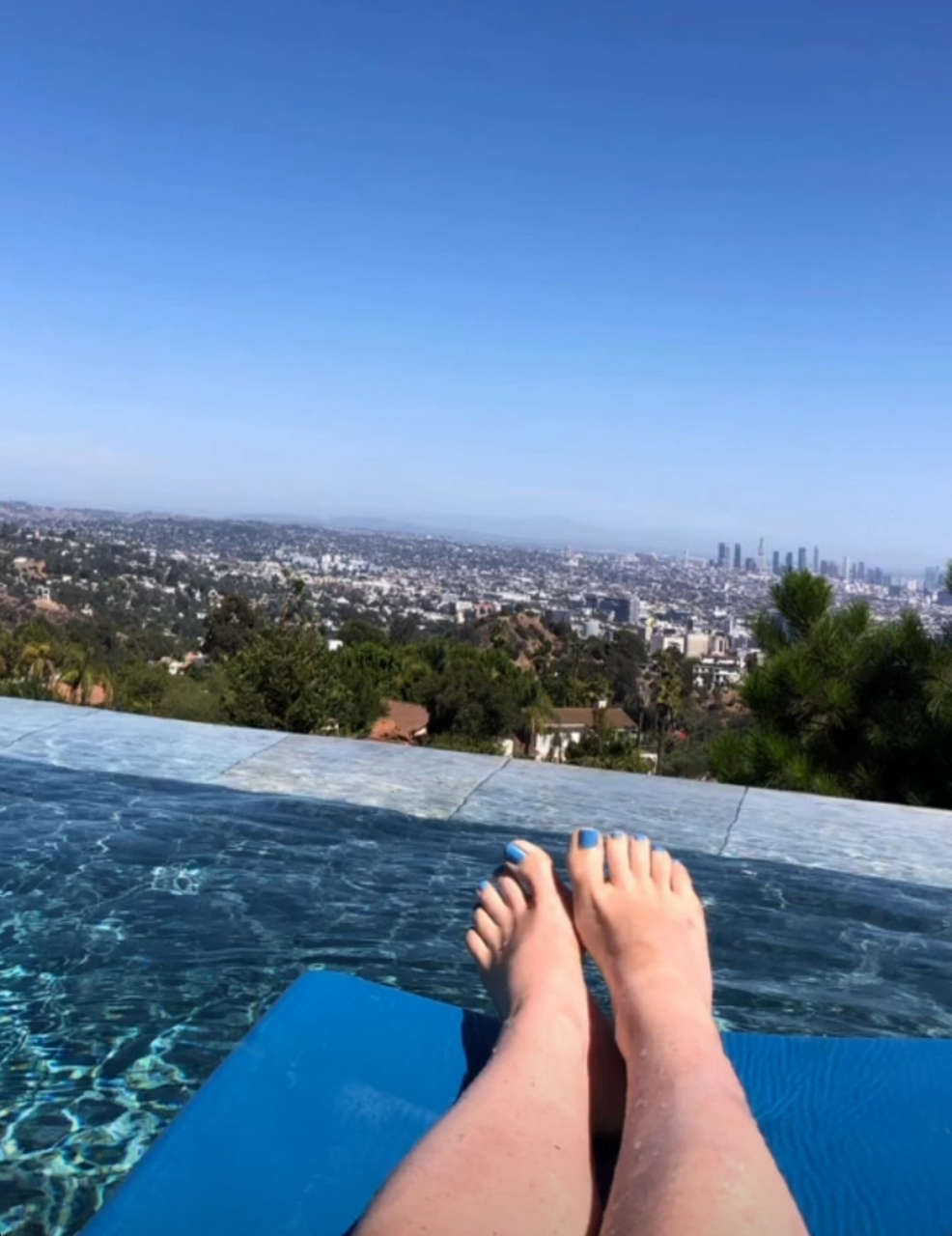 Alison Sweeney Feet