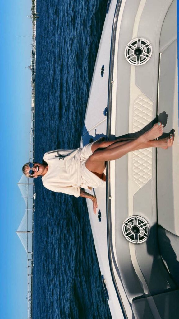 Bethanie Mattekk Sands Feet (3 photos)
