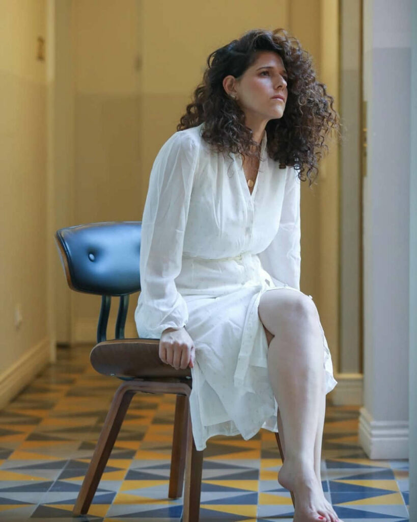 Noa Koler Feet (2 photos)