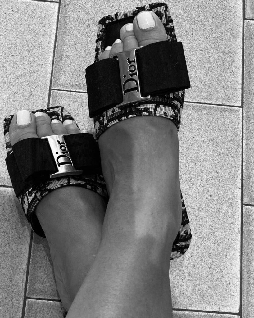 Kathleen Sergerie Feet (2 photos)