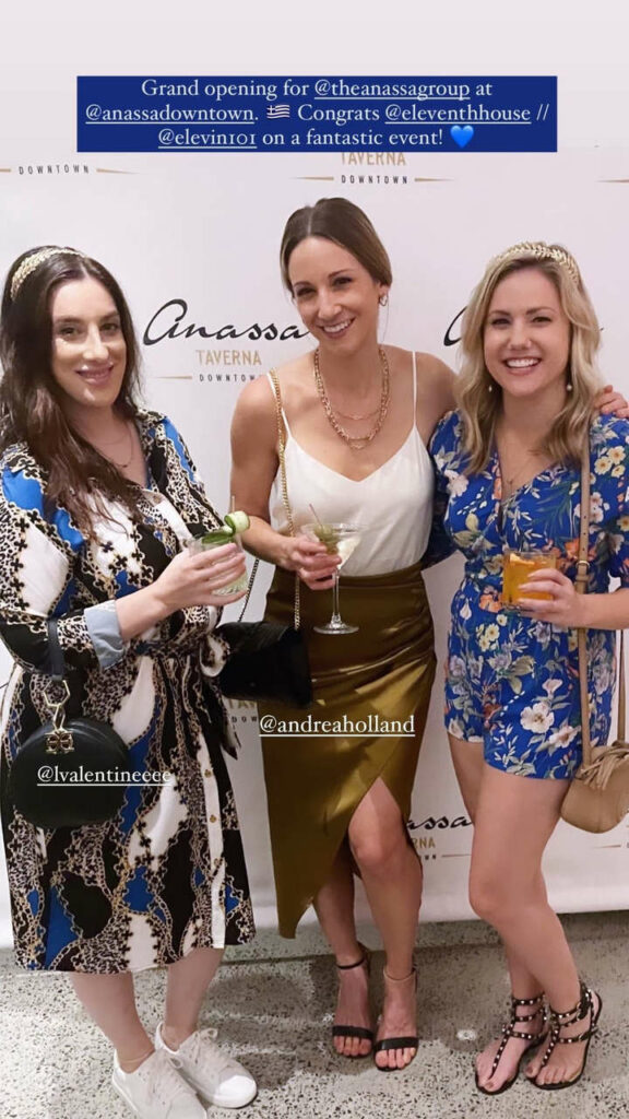 Jaymee Sire Feet (2 images)