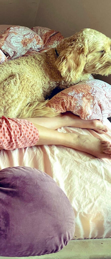 Ely Kreimendahl Feet (2 photos)