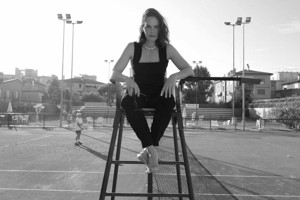 Ruth Wilson Feet (2 photos)