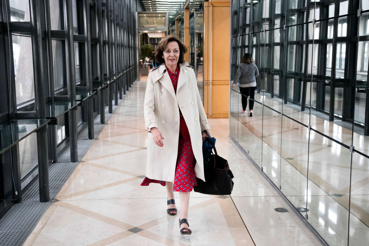 Anne Marie Idrac Feet