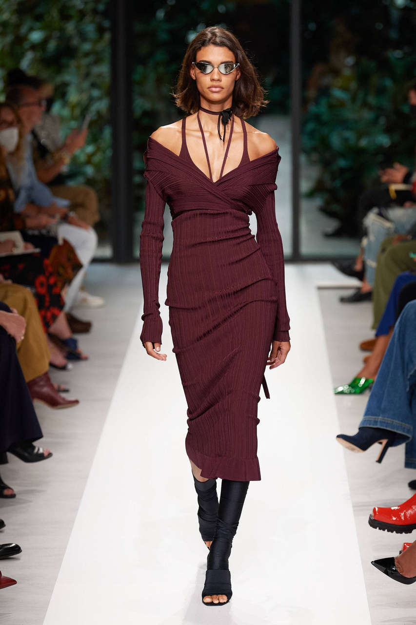 Barbara Valente Feet