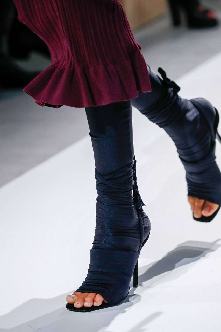 Barbara Valente Feet