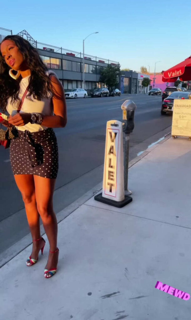 Cari Champion Feet (2 images)