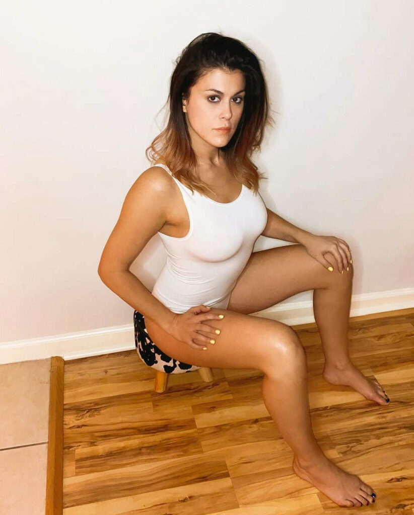 Lindsey Shaw Feet (3 photos)